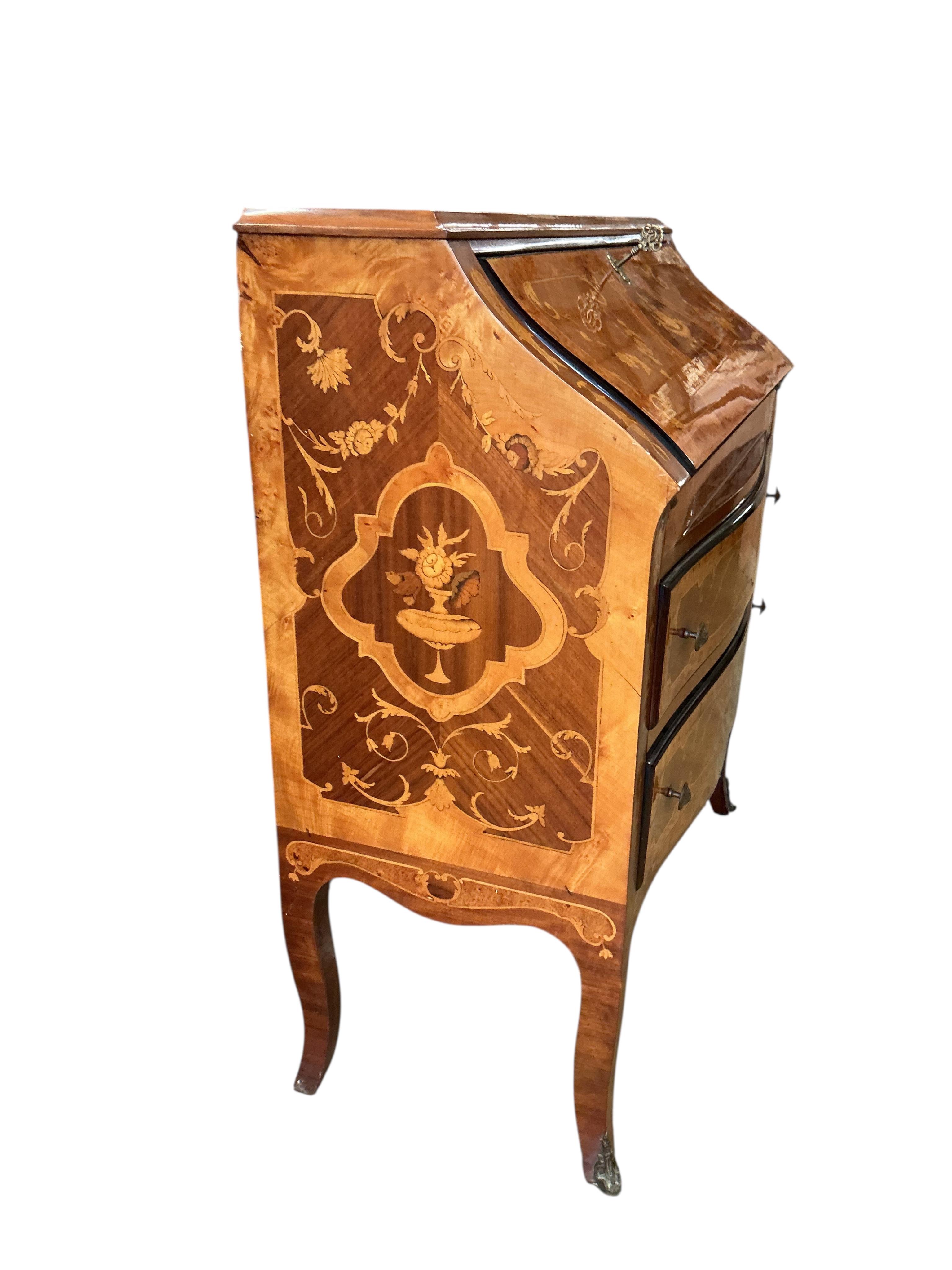 A reproduction Italian marquetry inlaid kingwood bureau, width 91cm, depth 43cm, height 101cm